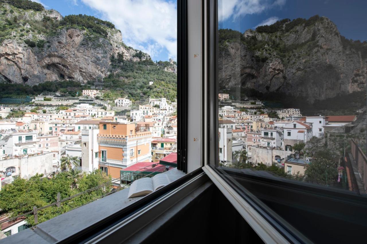 Vittoria House Centro Storico Villa Amalfi Exterior photo